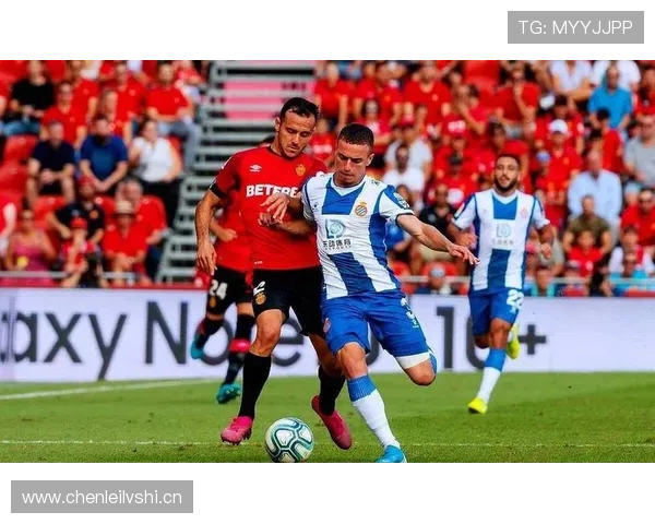 塞维利亚保级压力持续增大,将对球队赛季走势形成关键制约 塞维利亚保级压力持续增大,将对球队赛季走势形成关键制约