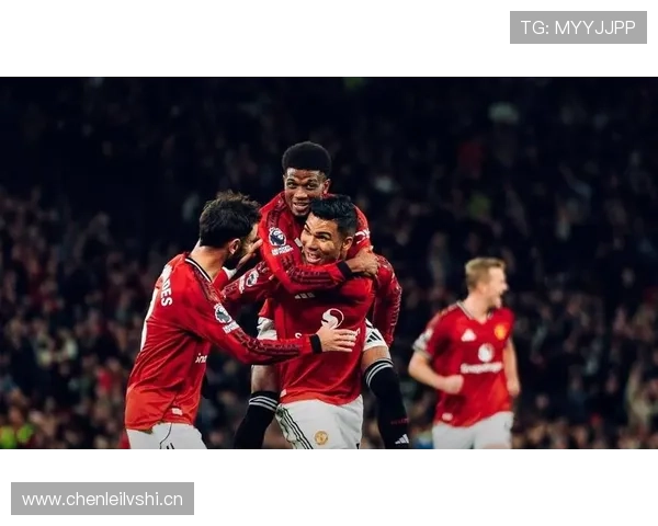 曼联转会策略成效争议:分析近年引援对球队战绩的影响 曼联转会策略成效争议:分析近年引援对球队战绩的影响