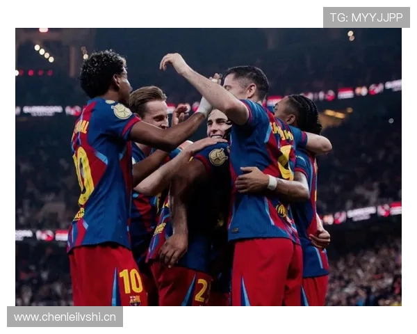 巴萨重建方向模糊,近期表现波动逐步反映球队稳定性面临考验 巴萨重建方向模糊,近期表现波动逐步反映球队稳定性面临考验