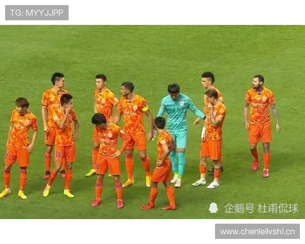 边裁旗示规则全解析：什么时候举旗、怎么判越位？